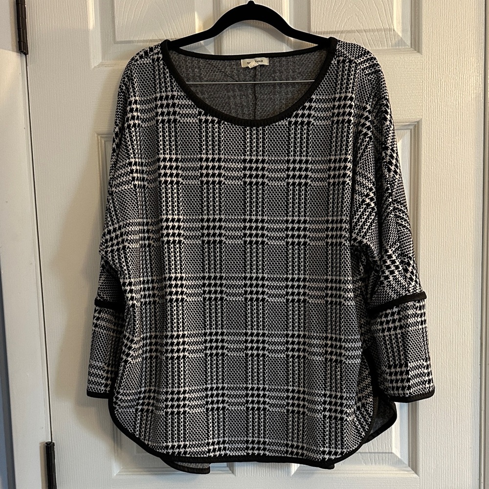 Max Studio Knit Top